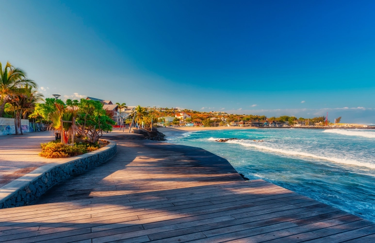 La Réunion (via Paris Orly)