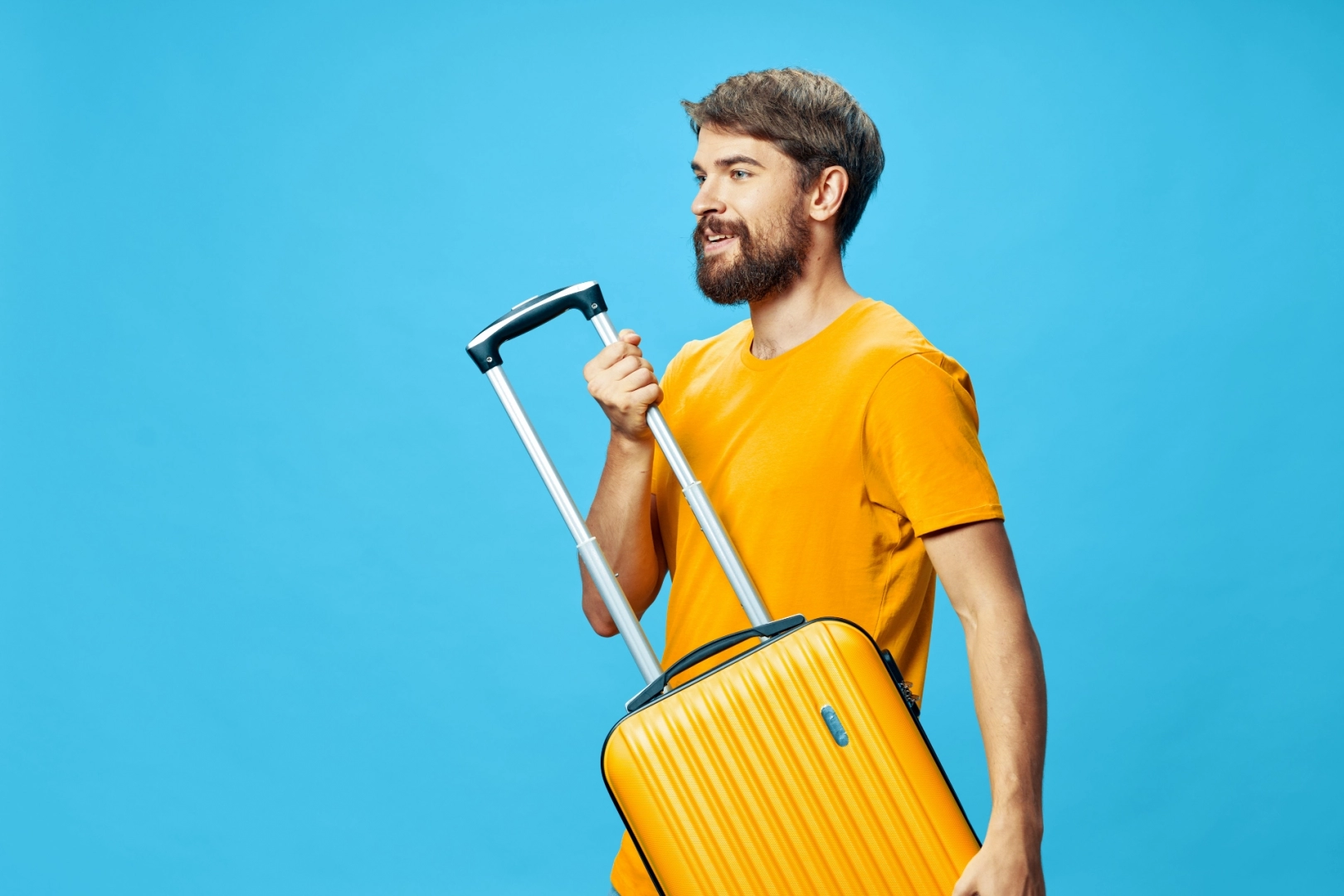 IconPrincess_official on Instagram: “En vacances c'est en avion, avec votre  sac à main, avec vos bagages, mais jamais sans votre compagno…