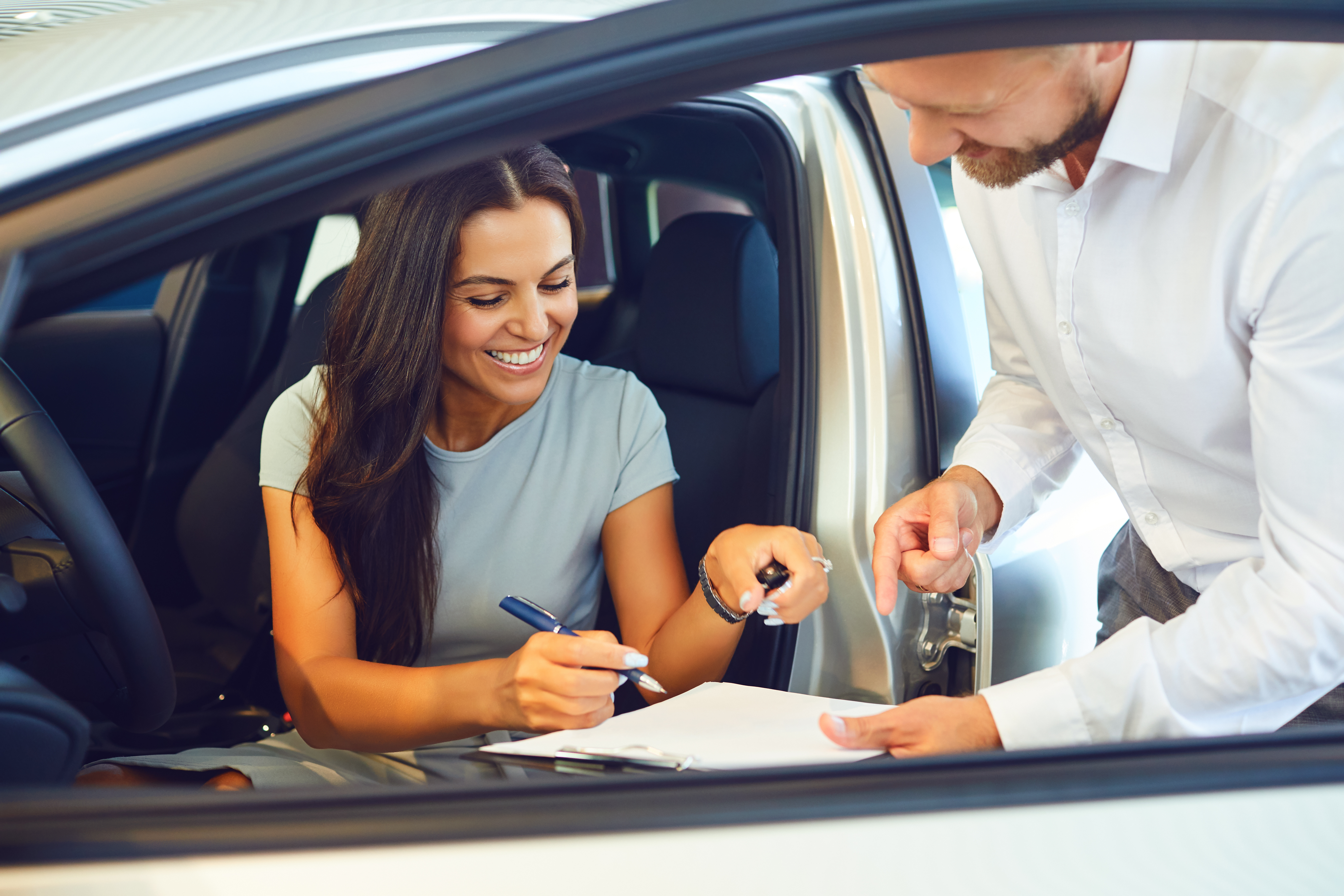 We buy a new car on tuesday. Арендовать машину. С приобретением автомобиля. Сдача автомобиля. Покупка автомобиля.